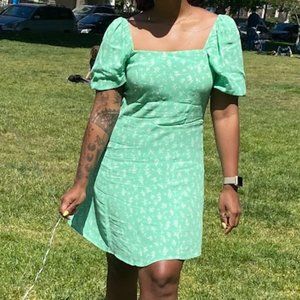& Other Stories Women's Puff Sleeve Short Green Floral Dress